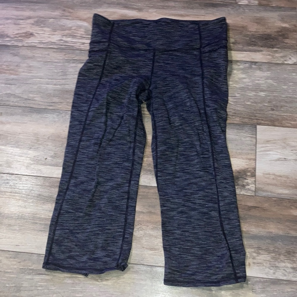 Athleta Striped Dark Gray Cropped Leggings Size L